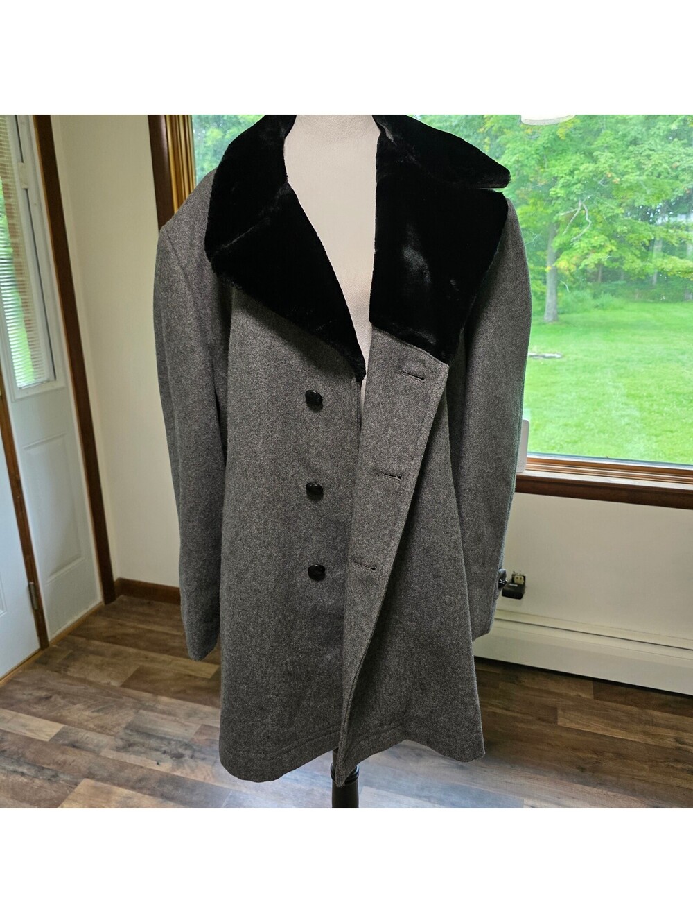 Great Western vintage gray wool pea coat black faux-fur